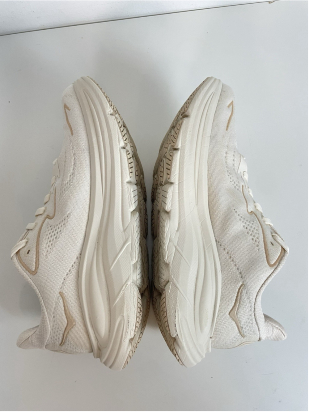 Hoka Clifton 10 Women's Size 7B Vanilla Birch Running Shoes Sneakers - Picture 5 of 9
